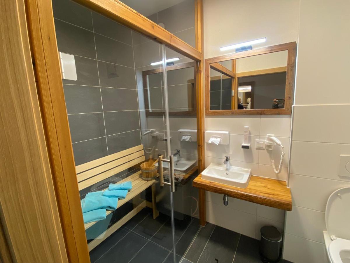 Alpenhotel & Aparthotel Lanz Hohentauern Εξωτερικό φωτογραφία