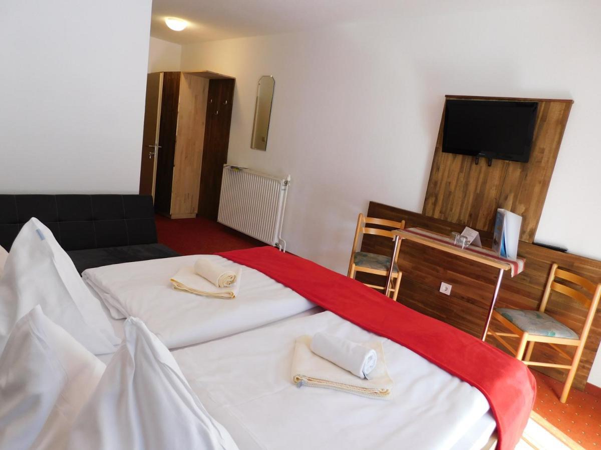 Alpenhotel & Aparthotel Lanz Hohentauern Εξωτερικό φωτογραφία