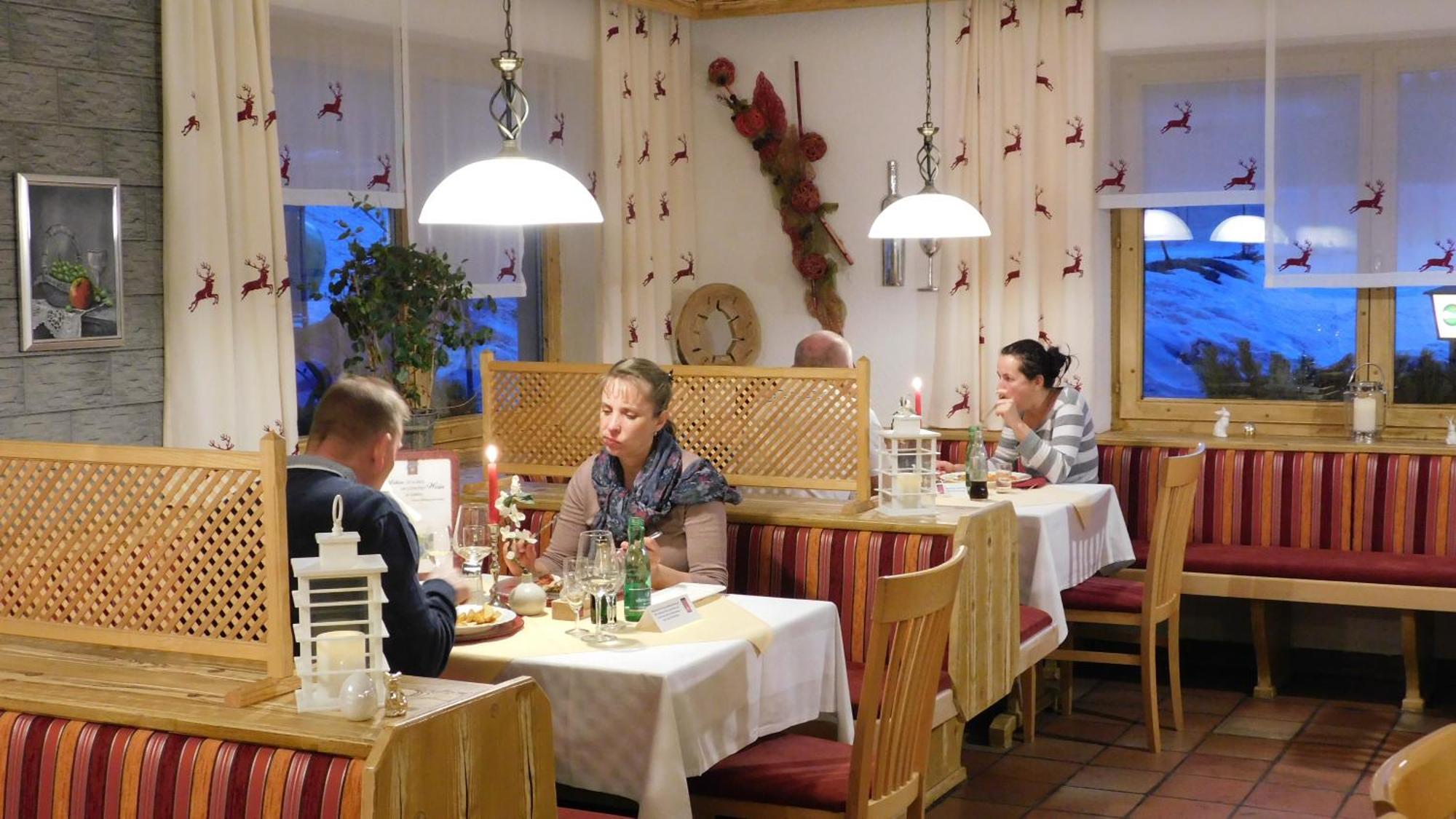 Alpenhotel & Aparthotel Lanz Hohentauern Εξωτερικό φωτογραφία
